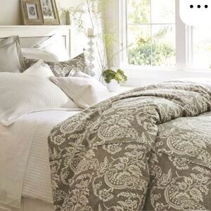 Pottery Barn Paisley Linen and Cotton Heavy Duvet Cover in Gray and Cream